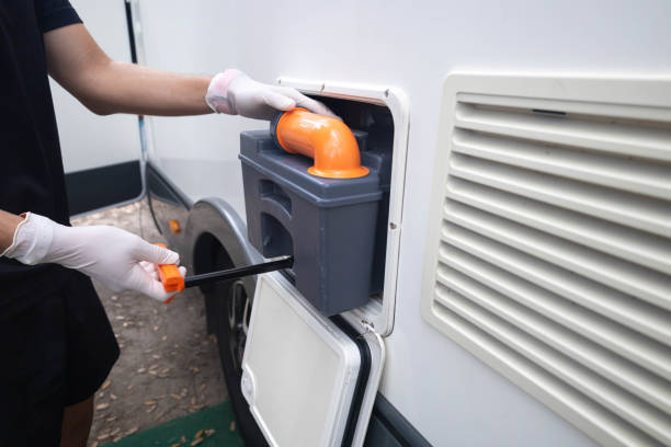 Best High-end porta potty rental  in Lamont, CA
